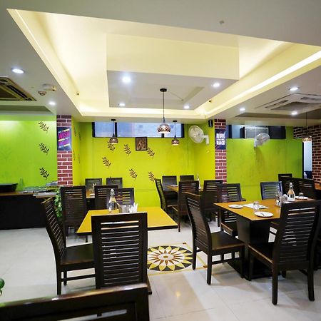 Airport Hotel Grand By Fantasia New Delhi Exterior foto