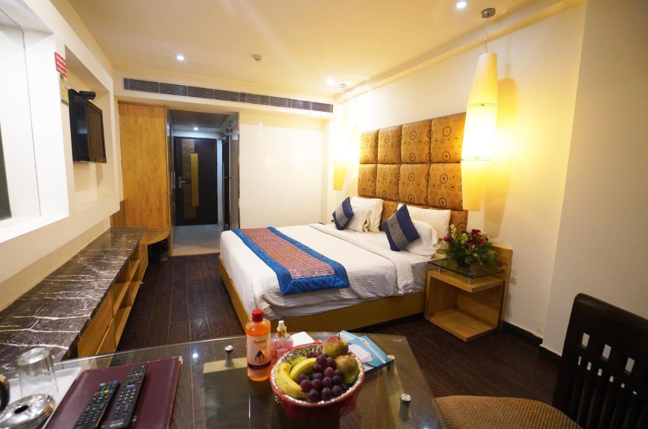 Airport Hotel Grand By Fantasia New Delhi Exterior foto