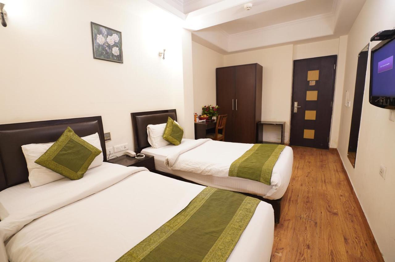 Airport Hotel Grand By Fantasia New Delhi Exterior foto