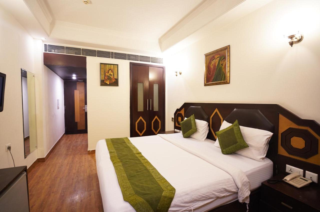 Airport Hotel Grand By Fantasia New Delhi Exterior foto