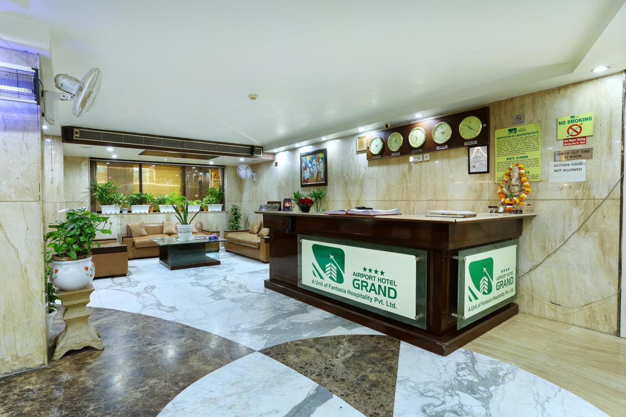 Airport Hotel Grand By Fantasia New Delhi Exterior foto