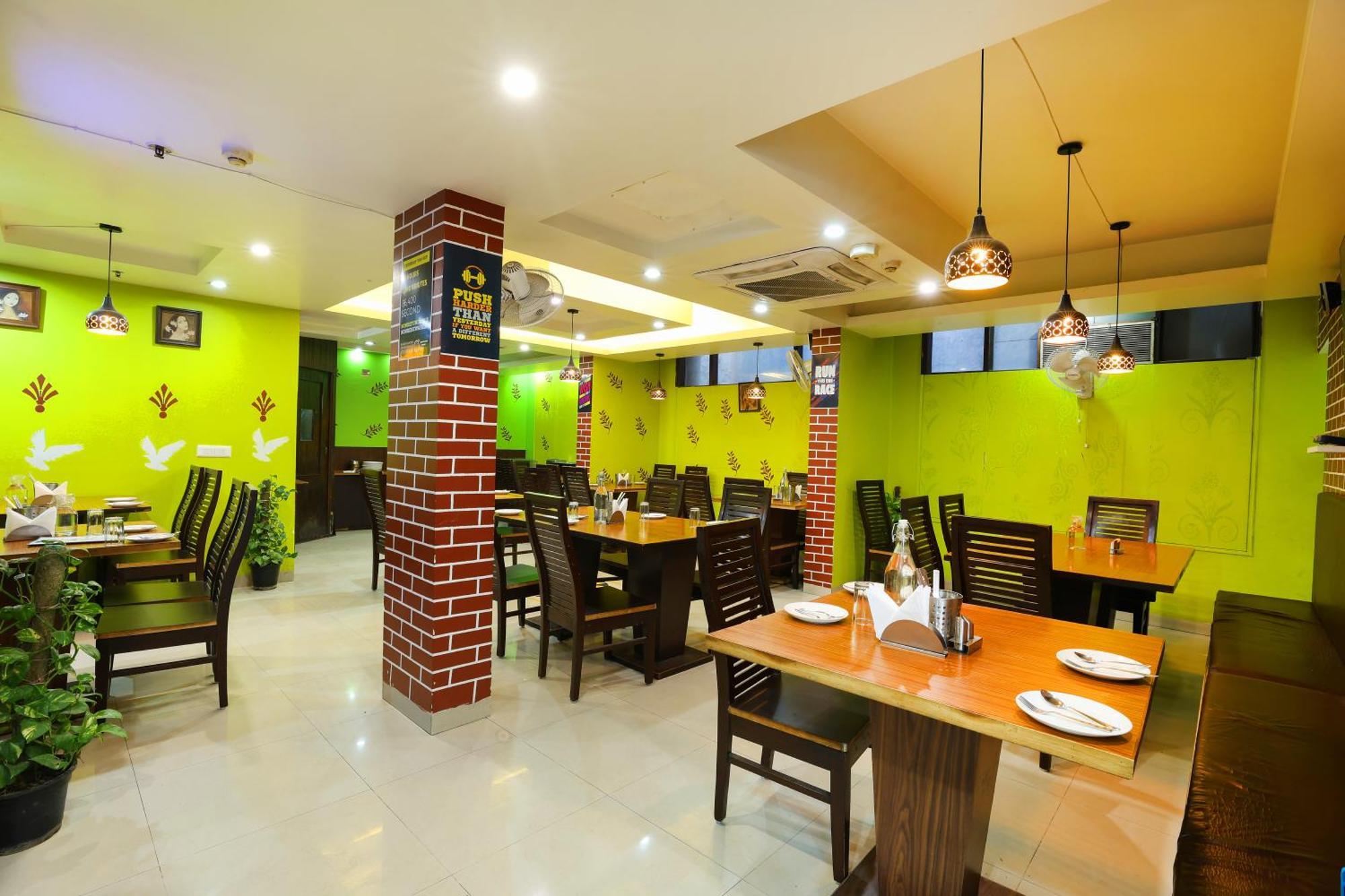 Airport Hotel Grand By Fantasia New Delhi Exterior foto