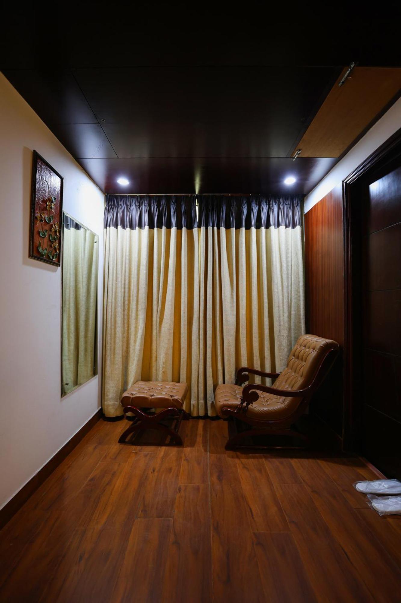 Airport Hotel Grand By Fantasia New Delhi Exterior foto