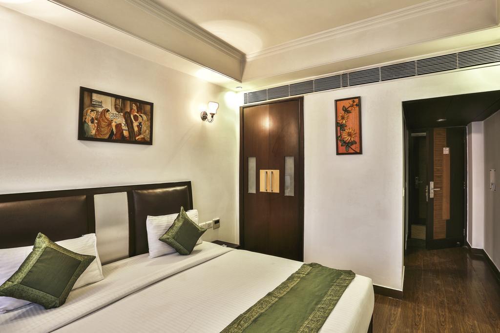 Airport Hotel Grand By Fantasia New Delhi Exterior foto