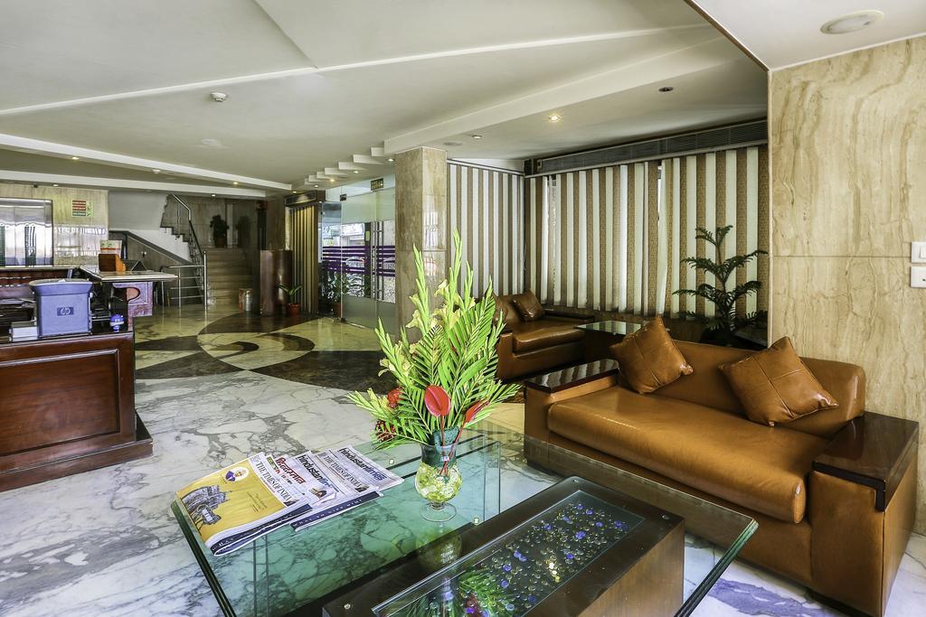 Airport Hotel Grand By Fantasia New Delhi Exterior foto
