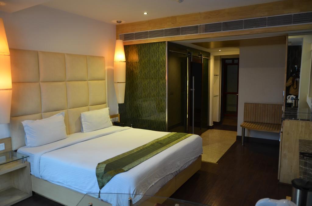 Airport Hotel Grand By Fantasia New Delhi Exterior foto
